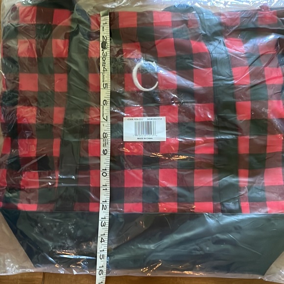 NWT Black and white C tote bag, embroidered  initial monogram, buffalo check - Picture 3 of 4